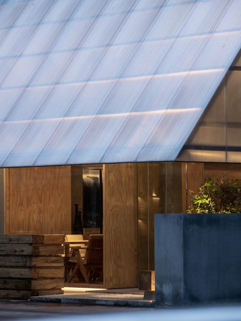 polycarbonate-sheet-decoration