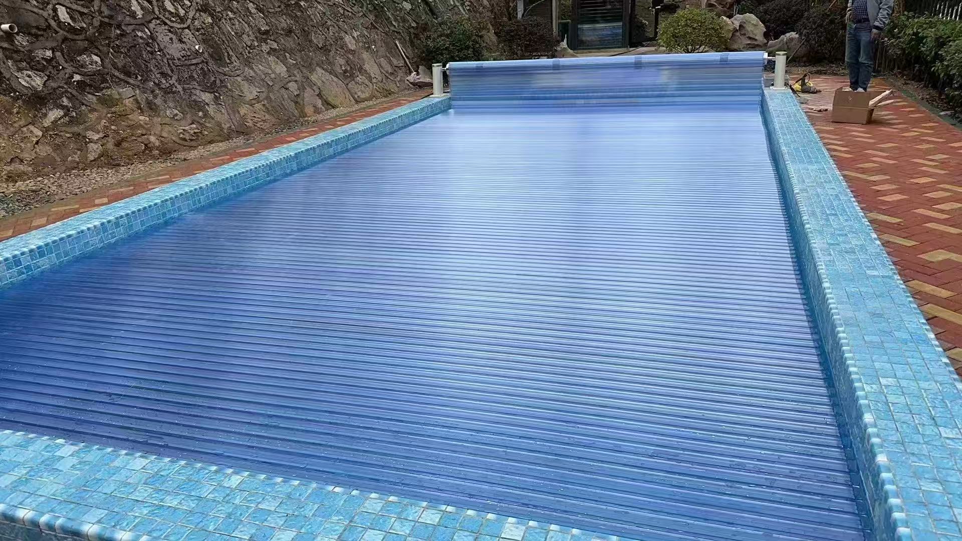 polycarbonate-pool-cover